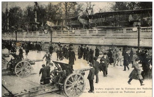 Paris avions boches - avions, exposés